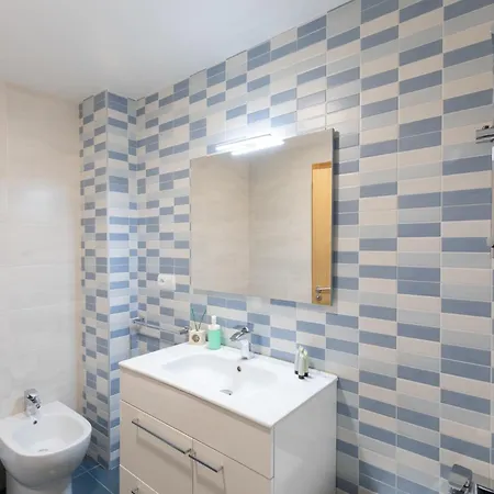 Telmo - Baskeyrentals Apartman