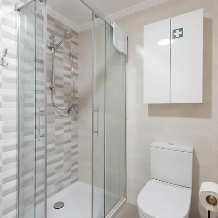 Telmo - Baskeyrentals Apartman *